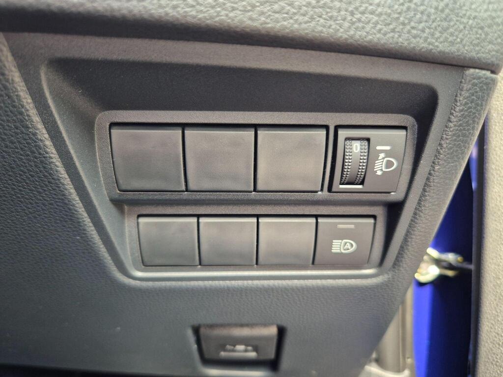 
								2025 Toyota Yaris 1.5 VVT-h Design E-CVT full									