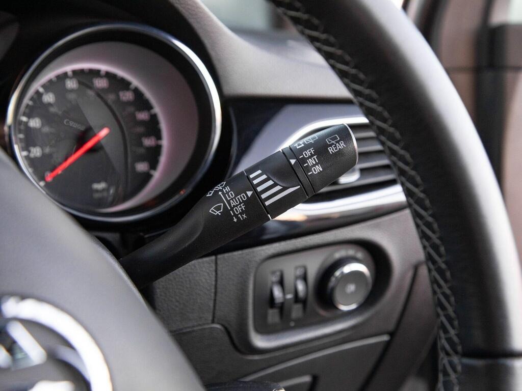 
								2019 Vauxhall Astra 1.4i Turbo SRi VX Line full									