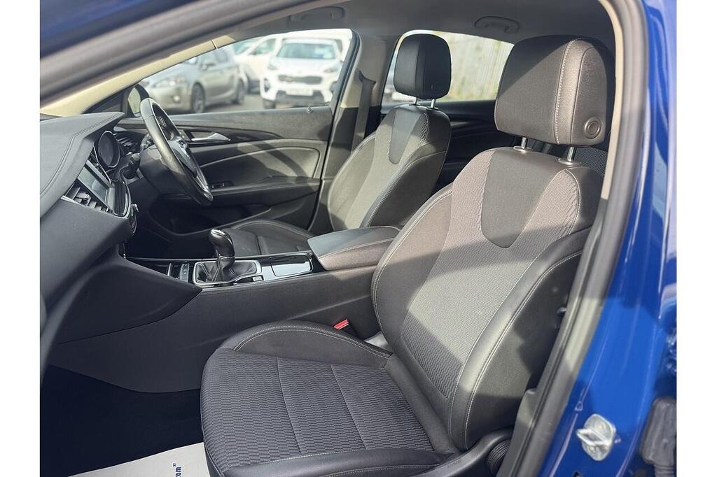 
								2019 Vauxhall Insignia 1.6 Turbo D ecoTEC Tech Line Nav Grand Sport full									