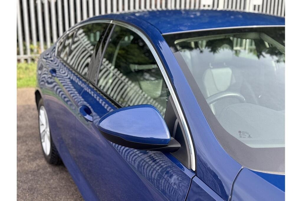 
								2019 Vauxhall Insignia 1.6 Turbo D ecoTEC Tech Line Nav Grand Sport full									