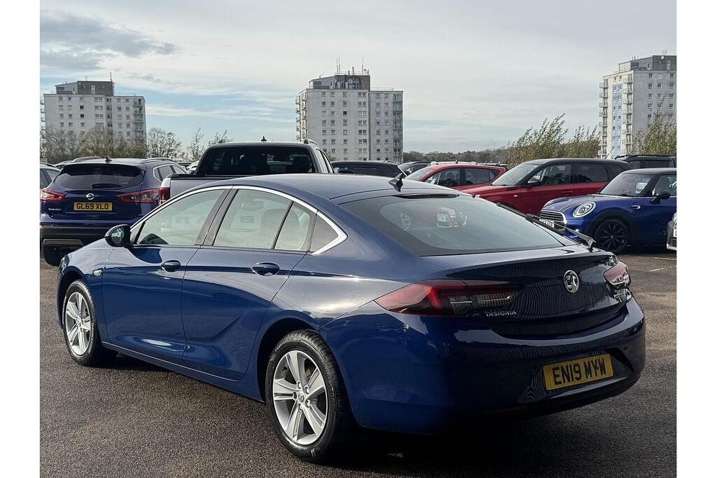 
								2019 Vauxhall Insignia 1.6 Turbo D ecoTEC Tech Line Nav Grand Sport full									