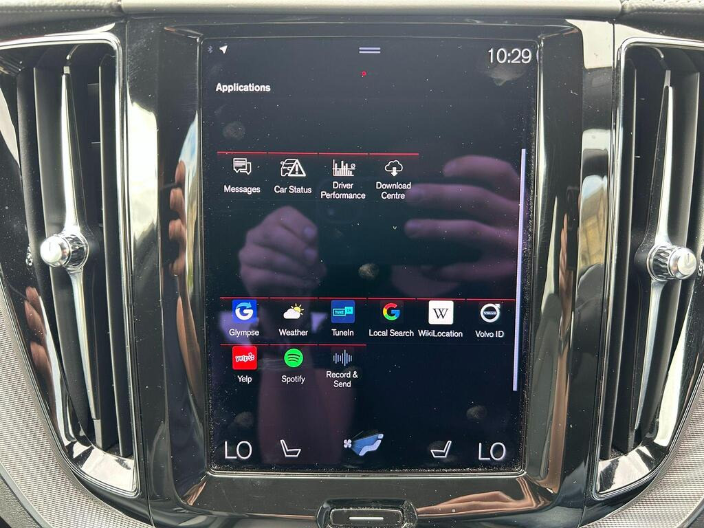 
								2020 Volvo XC60 2.0 B4 MHEV R-Design Pro Auto AWD full									