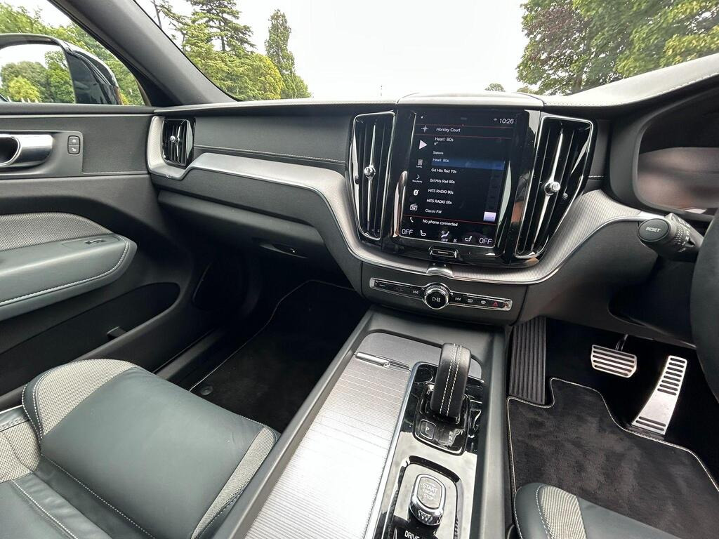 
								2020 Volvo XC60 2.0 B4 MHEV R-Design Pro Auto AWD full									