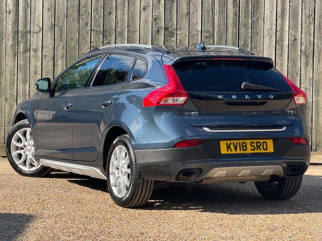 2018 Volvo V40 Cross Country 1.5 T3 Pro Auto