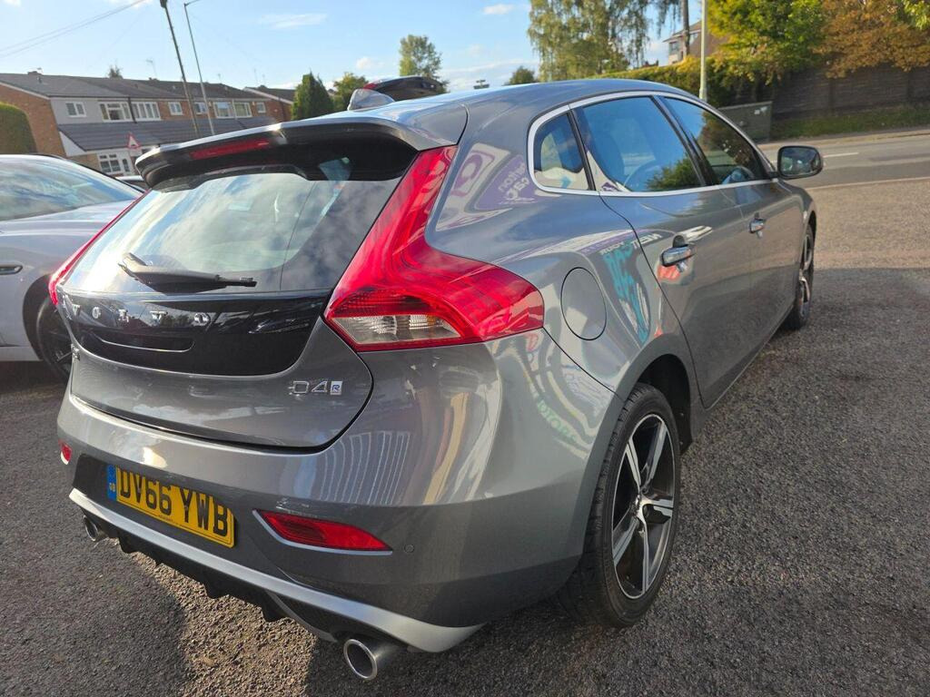 
								2016 Volvo V402.0 D4 R-Design full									