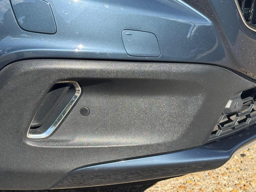 
								2018 Volvo V40 Cross Country 1.5 T3 Pro Auto full									