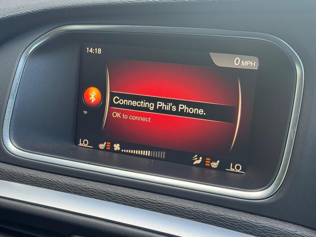 
								2018 Volvo V40 Cross Country 1.5 T3 Pro Auto full									