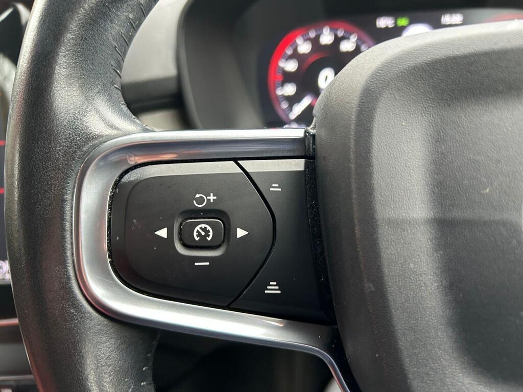 
								2019 Volvo XC40 2.0 D3 Inscription full									