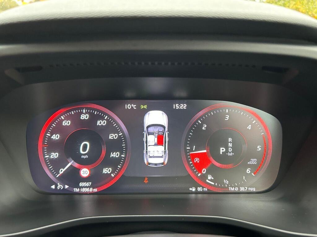 
								2019 Volvo XC40 2.0 D3 Inscription full									