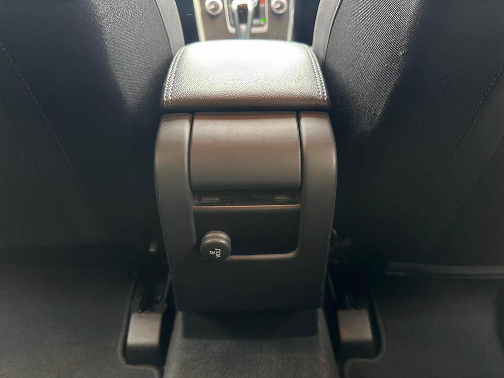 
								2015 Volvo XC60 2.0 D4 SE U full									