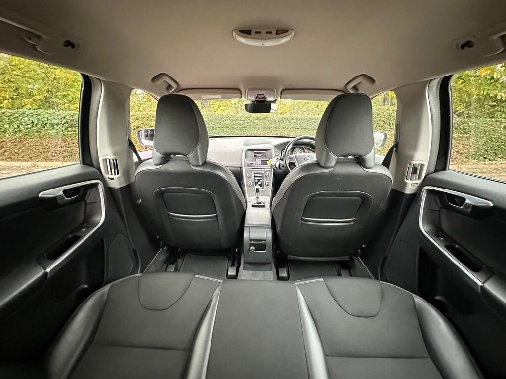 
								2015 Volvo XC60 2.0 D4 SE U full									