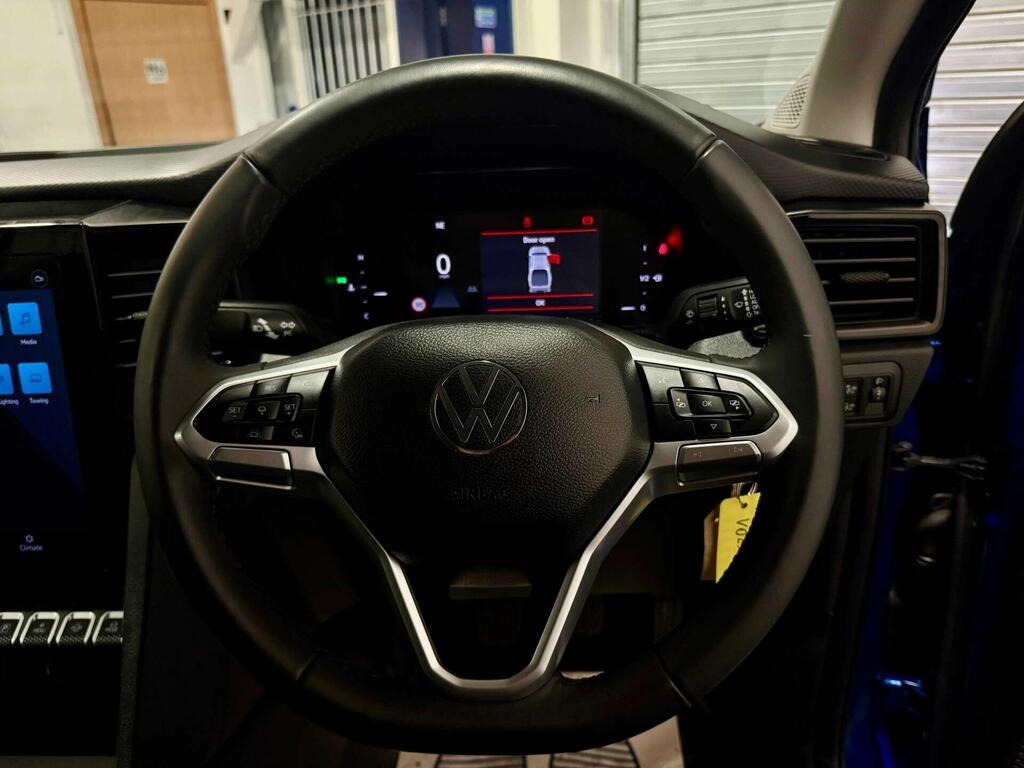 
								2025 Volkswagen Amarok 2.0 TDI Life 4Motion full									