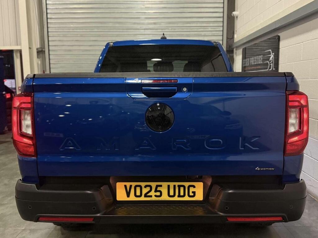 
								2025 Volkswagen Amarok 2.0 TDI Life 4Motion full									