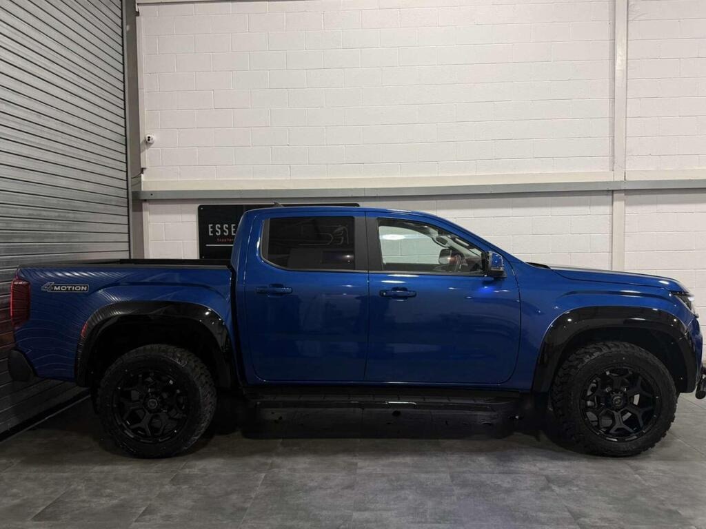 
								2025 Volkswagen Amarok 2.0 TDI Life 4Motion full									