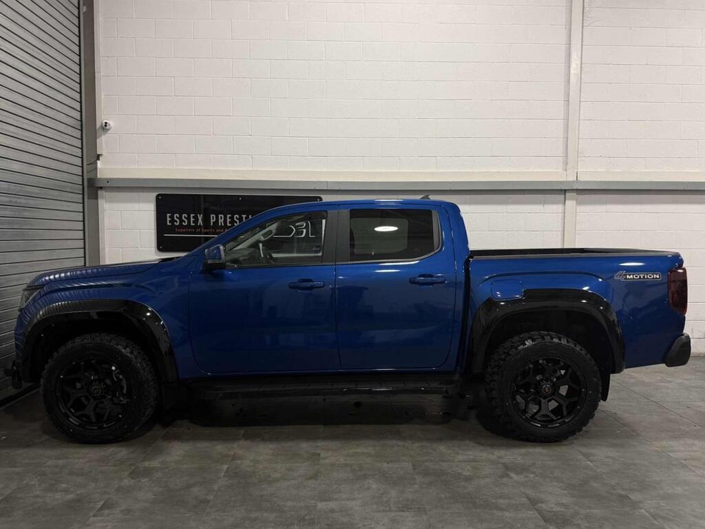 
								2025 Volkswagen Amarok 2.0 TDI Life 4Motion full									