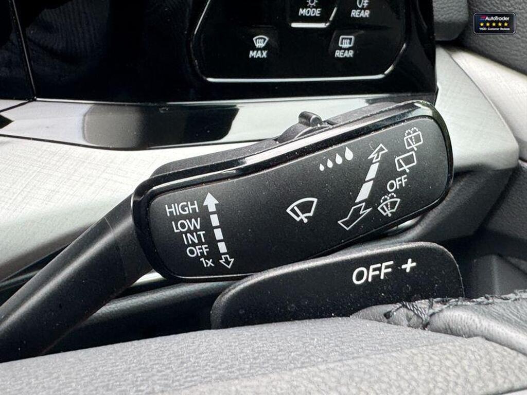 
								2023 Volkswagen Golf 2.0 TDI Life DSG full									