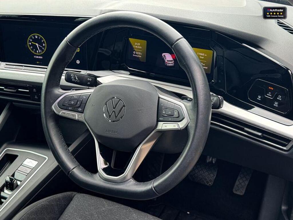 
								2023 Volkswagen Golf 2.0 TDI Life DSG full									