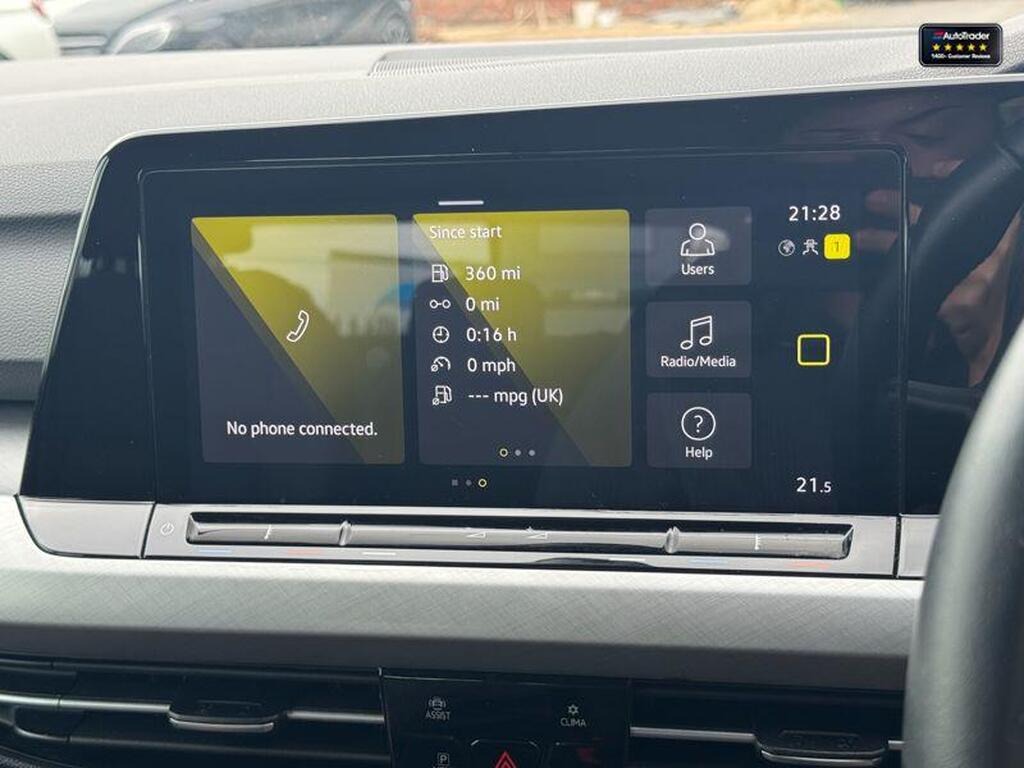 
								2023 Volkswagen Golf 2.0 TDI Life DSG full									