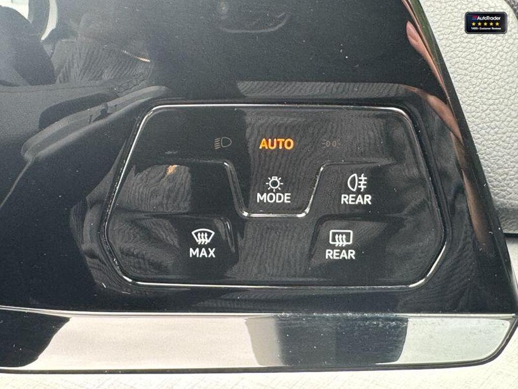 
								2023 Volkswagen Golf 2.0 TDI Life DSG full									