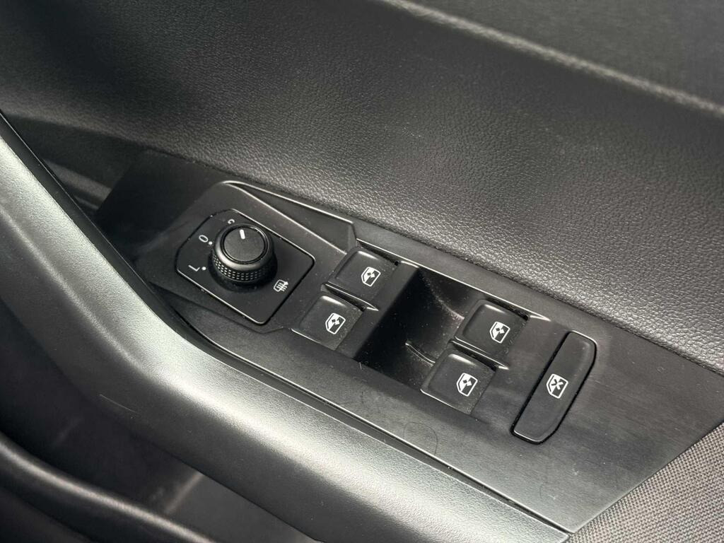 
								2020 Volkswagen Polo 1.0 TSI SE DSG full									