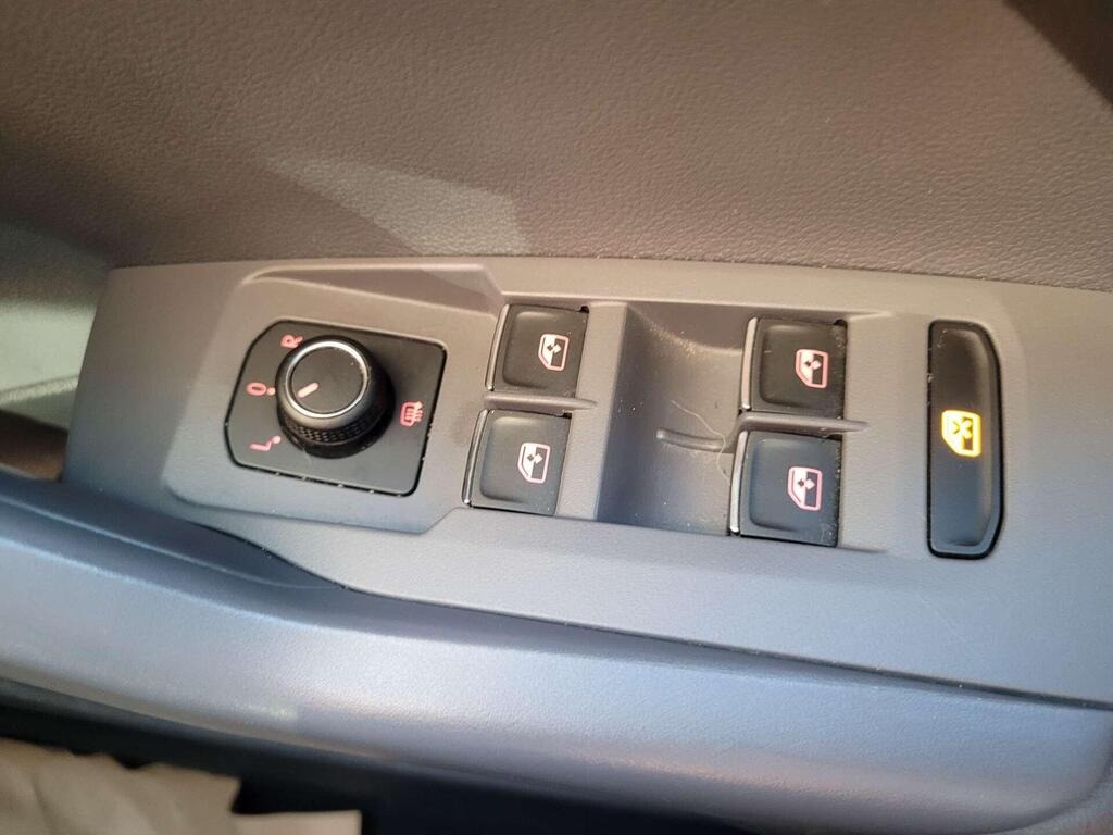 
								2021 Volkswagen T-Cross 1.0 TSI SEL full									