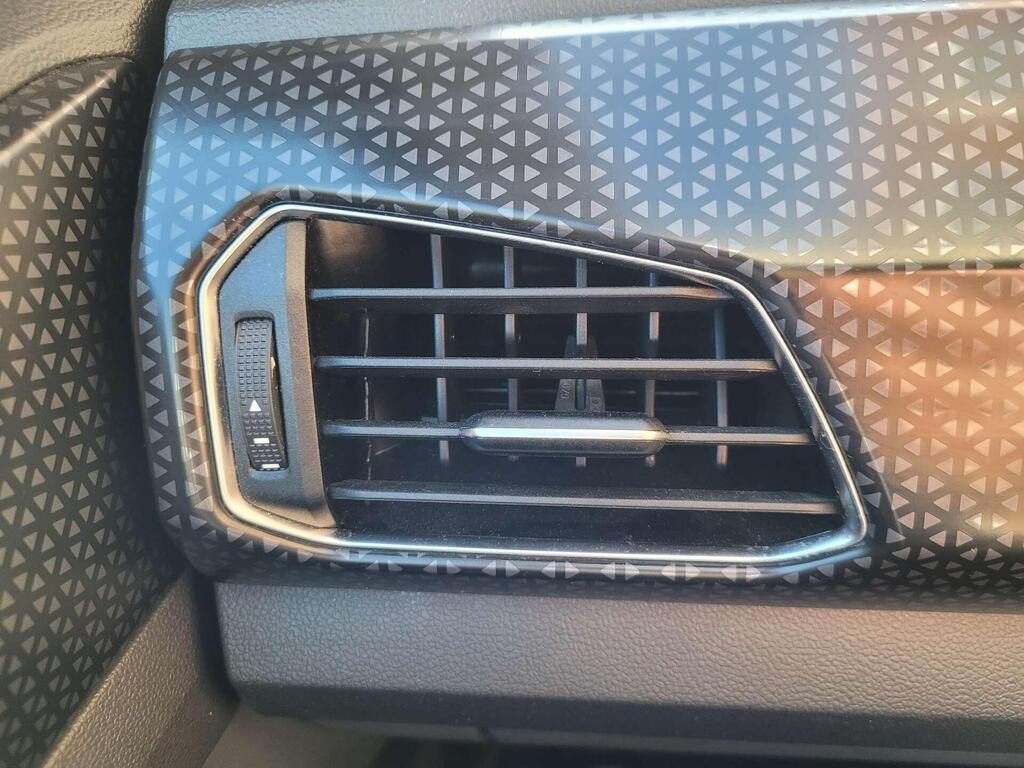 
								2021 Volkswagen T-Cross 1.0 TSI SEL full									