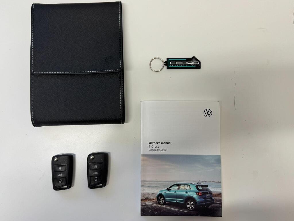
								2021 Volkswagen T-Cross 1.0 TSI United DSG full									
