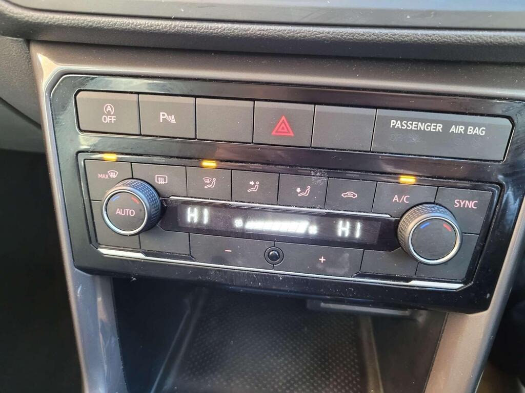 
								2021 Volkswagen T-Cross 1.0 TSI SEL full									