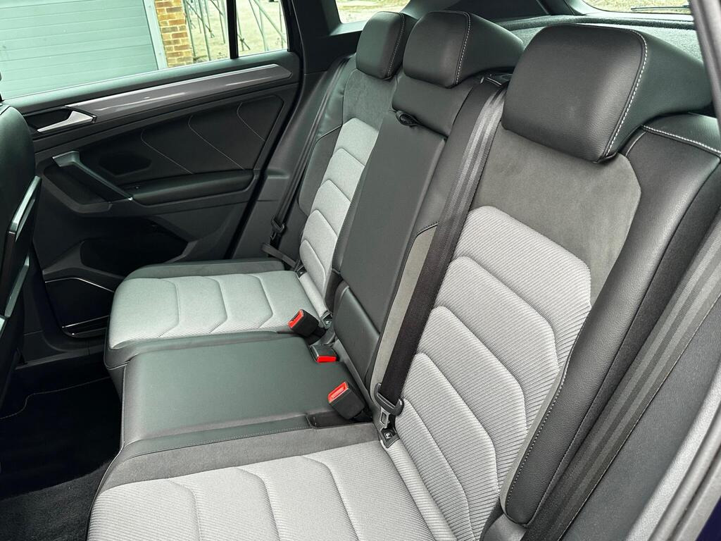 
								2016 Volkswagen Tiguan2.0 TDI BlueMotion Tech R-Line DSG 4Motion full									