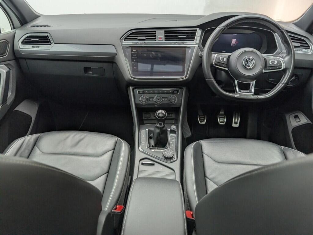 
								2018 Volkswagen Tiguan 2.0 TDI R-Line 4Motion full									