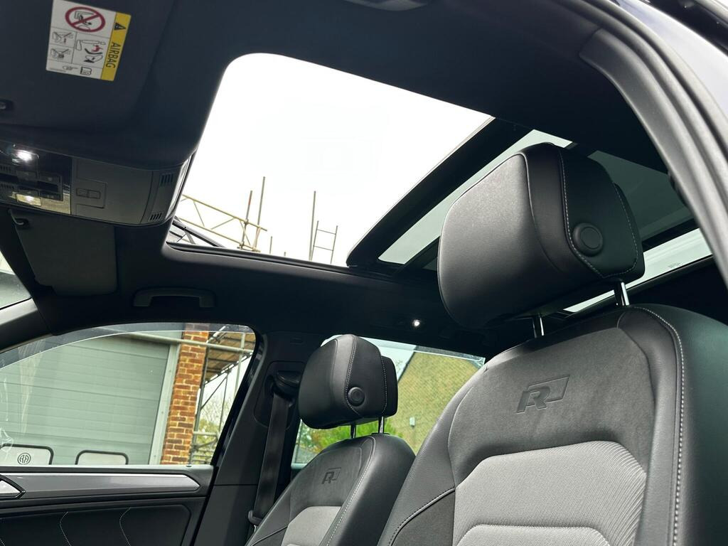 
								2016 Volkswagen Tiguan2.0 TDI BlueMotion Tech R-Line DSG 4Motion full									