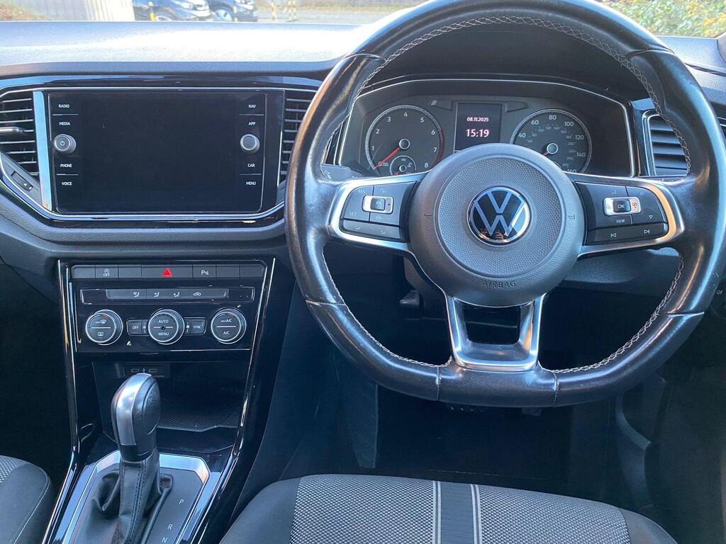 
								2021 Volkswagen T-Roc 1.5 TSI EVO Black Edition DSG full									