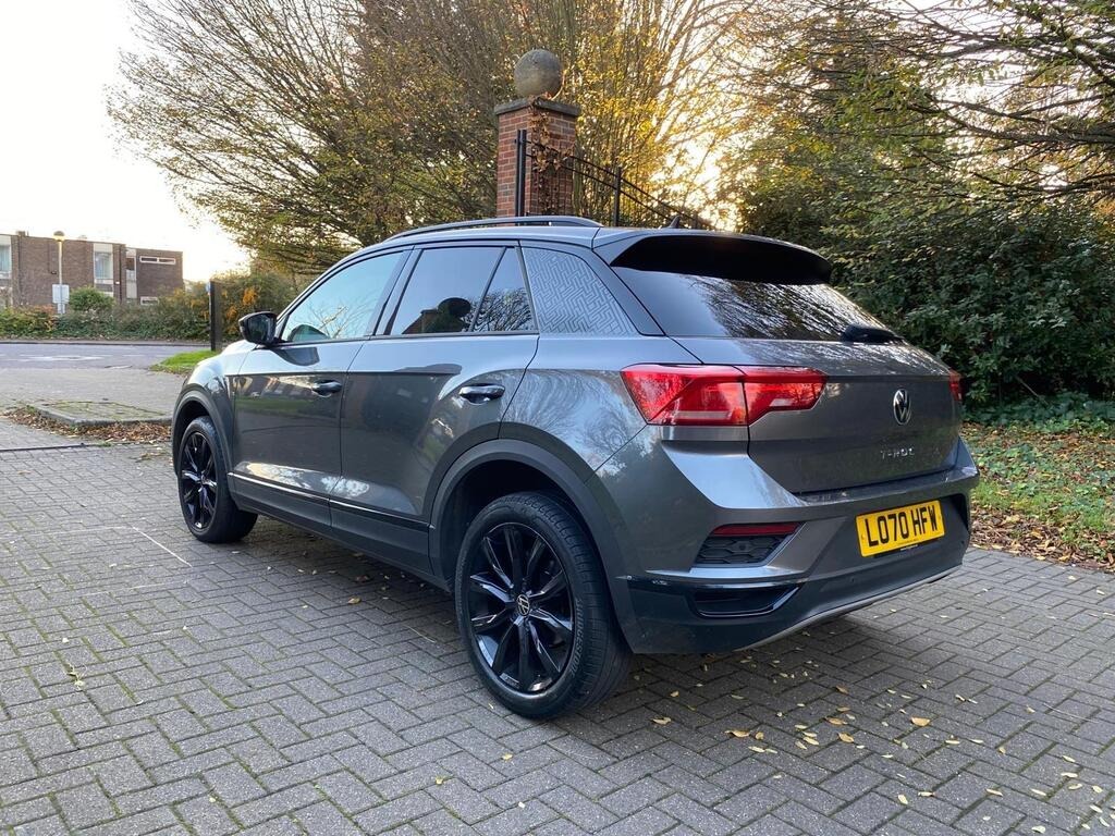 
								2021 Volkswagen T-Roc 1.5 TSI EVO Black Edition DSG full									