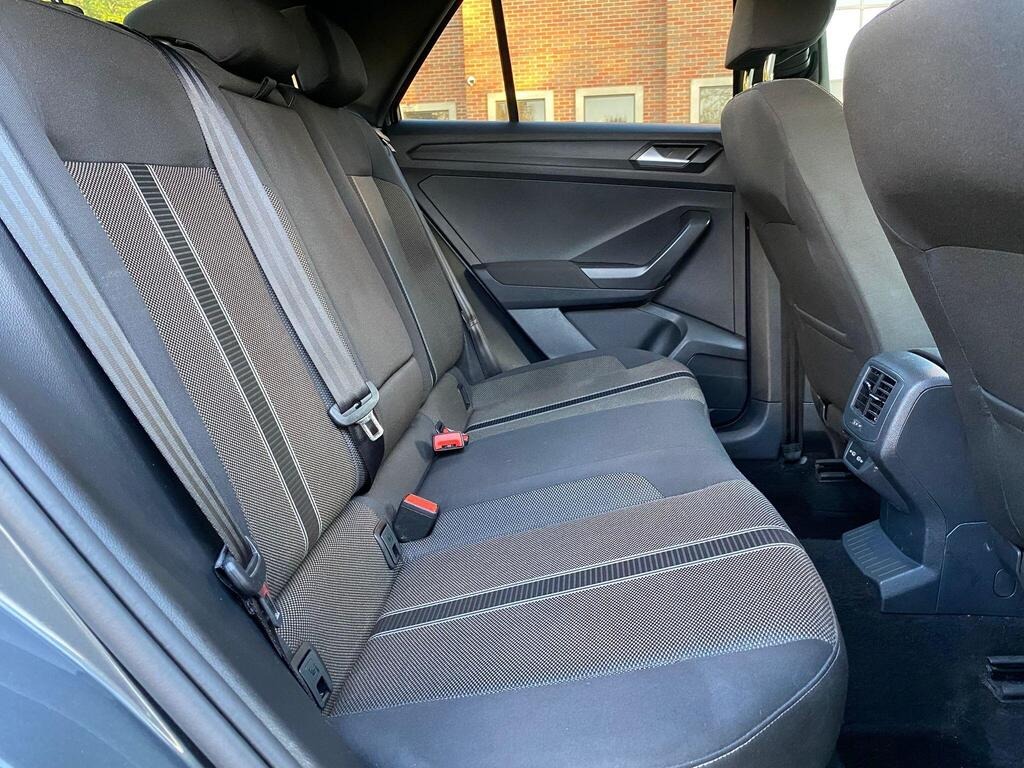 
								2021 Volkswagen T-Roc 1.5 TSI EVO Black Edition DSG full									