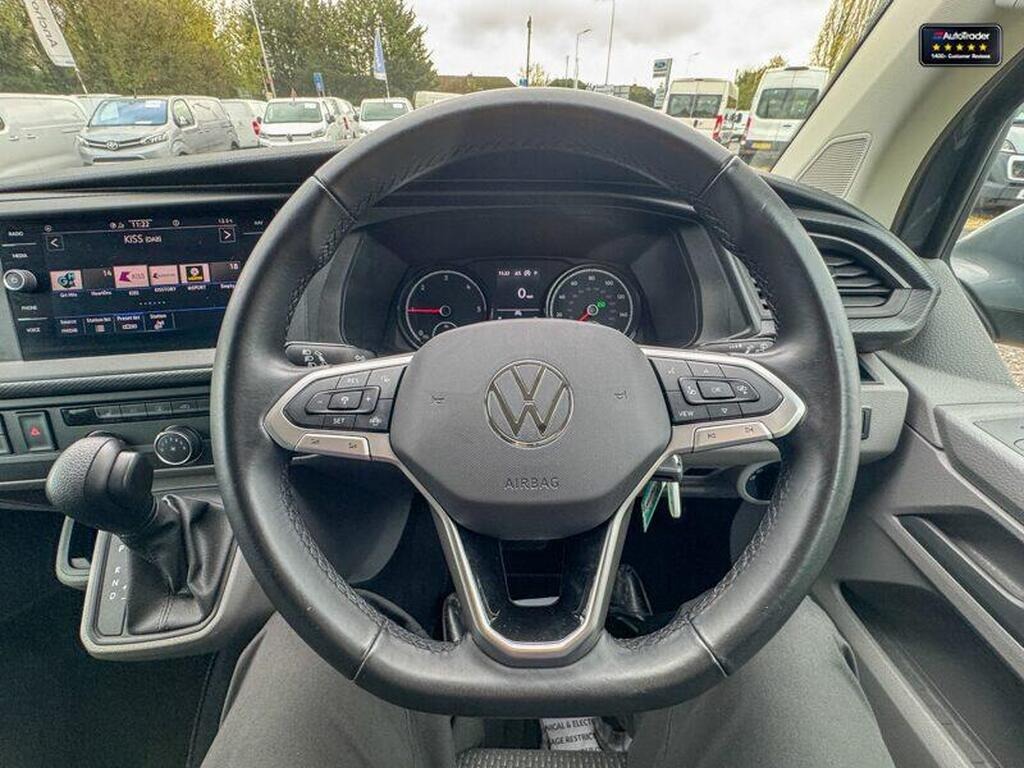 
								2023 AUTO Crew Cab SWB L1H1 T32 TDI Kombi Highline Auto full									