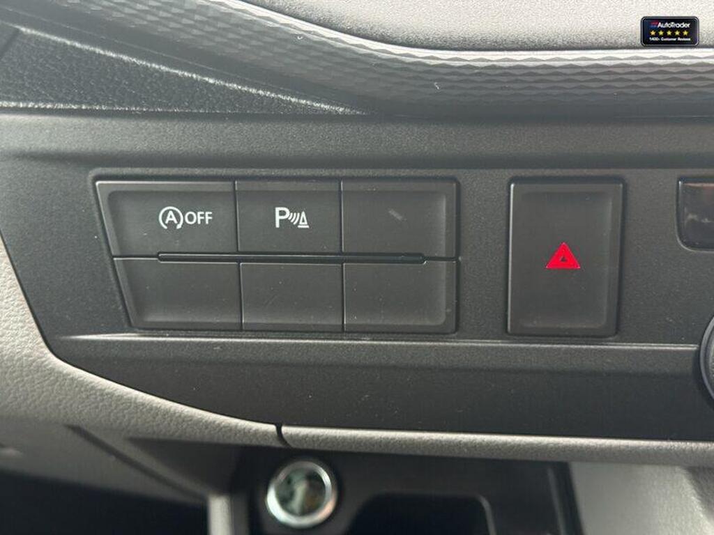 
								2023 AUTO Crew Cab SWB L1H1 T32 TDI Kombi Highline Auto full									