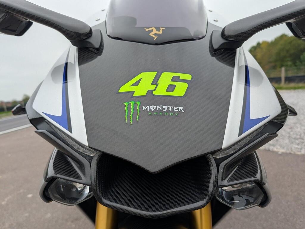 
								2016 Yamaha R1M 998cc full									