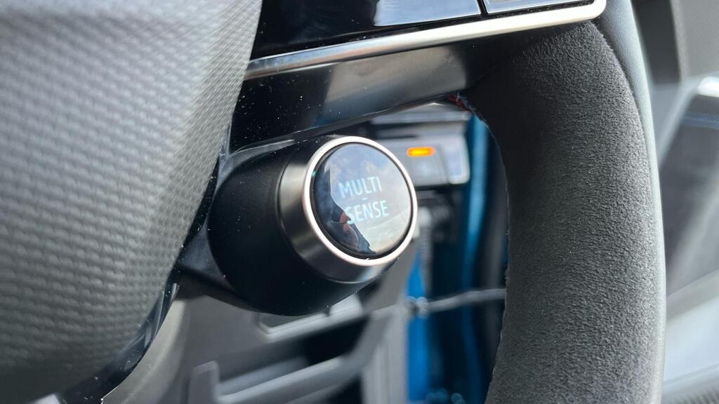 
								2025 Renault Austral 1.2 E-TECH techno esprit Alpine full									