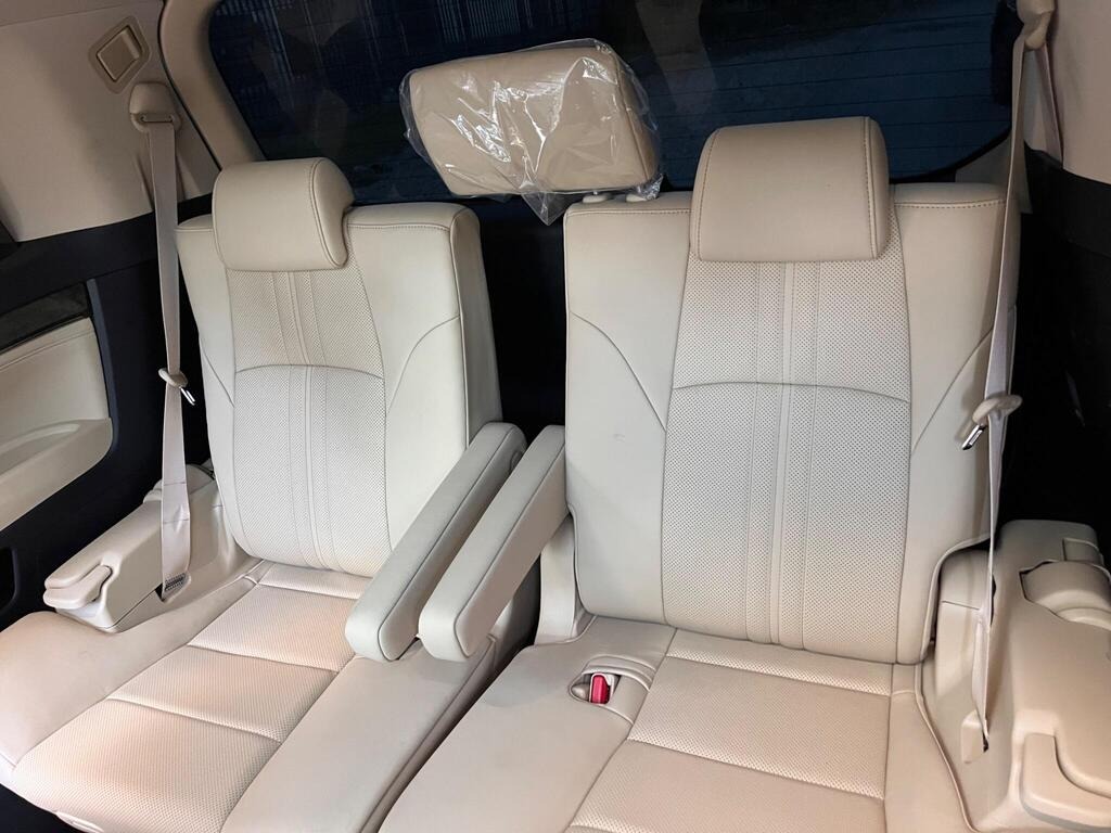 
								2021 Toyota Alphard 2.5 HYBRID EXECUTIVE LOUNGE TWINSUNROOF full									