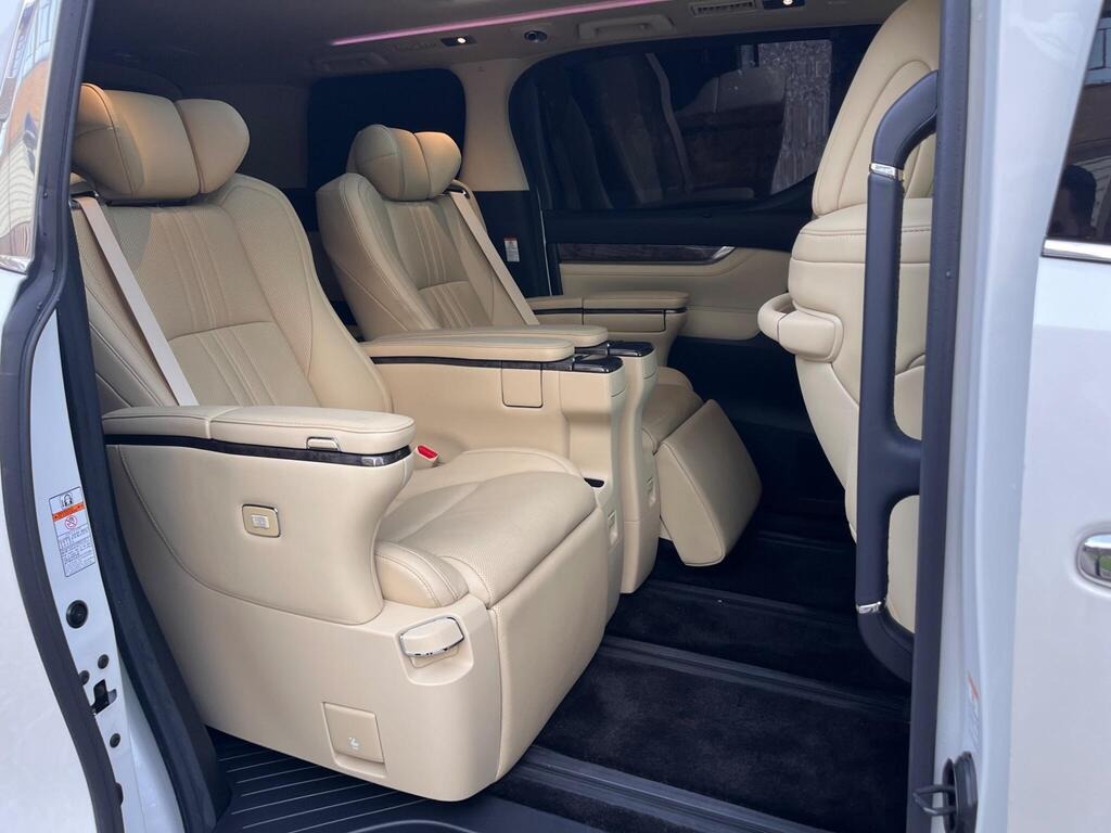 2021 Toyota Alphard 2.5 HYBRID EXECUTIVE LOUNGE TWINSUNROOF