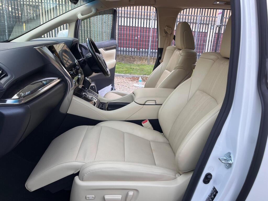 2021 Toyota Alphard 2.5 HYBRID EXECUTIVE LOUNGE TWINSUNROOF