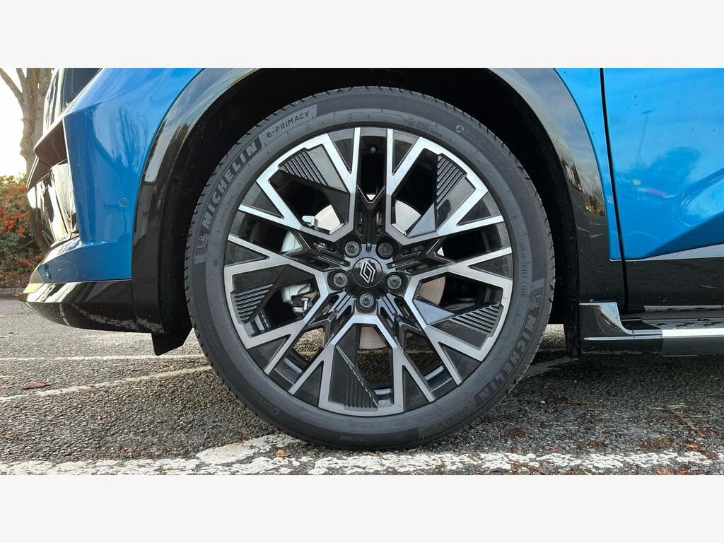 
								2025 Renault Austral 1.2 E-TECH techno esprit Alpine full									