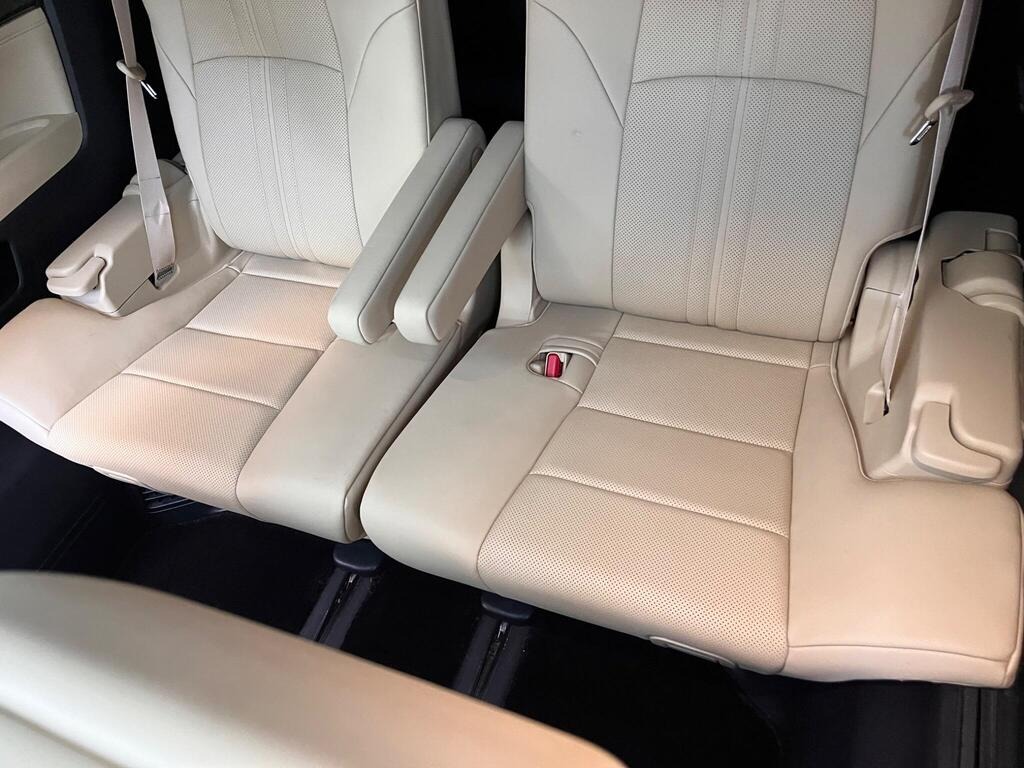 
								2021 Toyota Alphard 2.5 HYBRID EXECUTIVE LOUNGE TWINSUNROOF full									