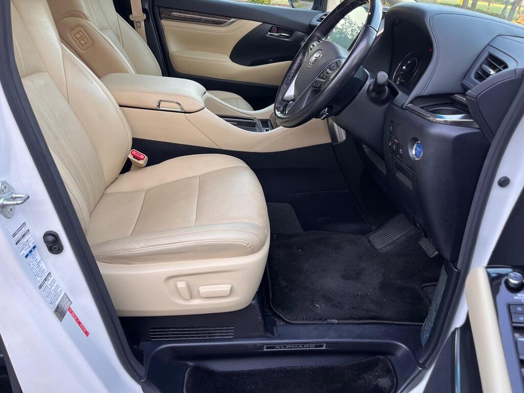 
								2021 Toyota Alphard 2.5 HYBRID EXECUTIVE LOUNGE TWINSUNROOF full									