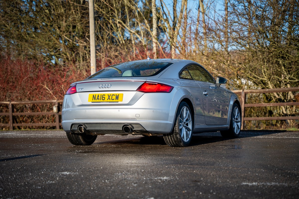 
								2016 Audi TT 2.0 TFSI full									