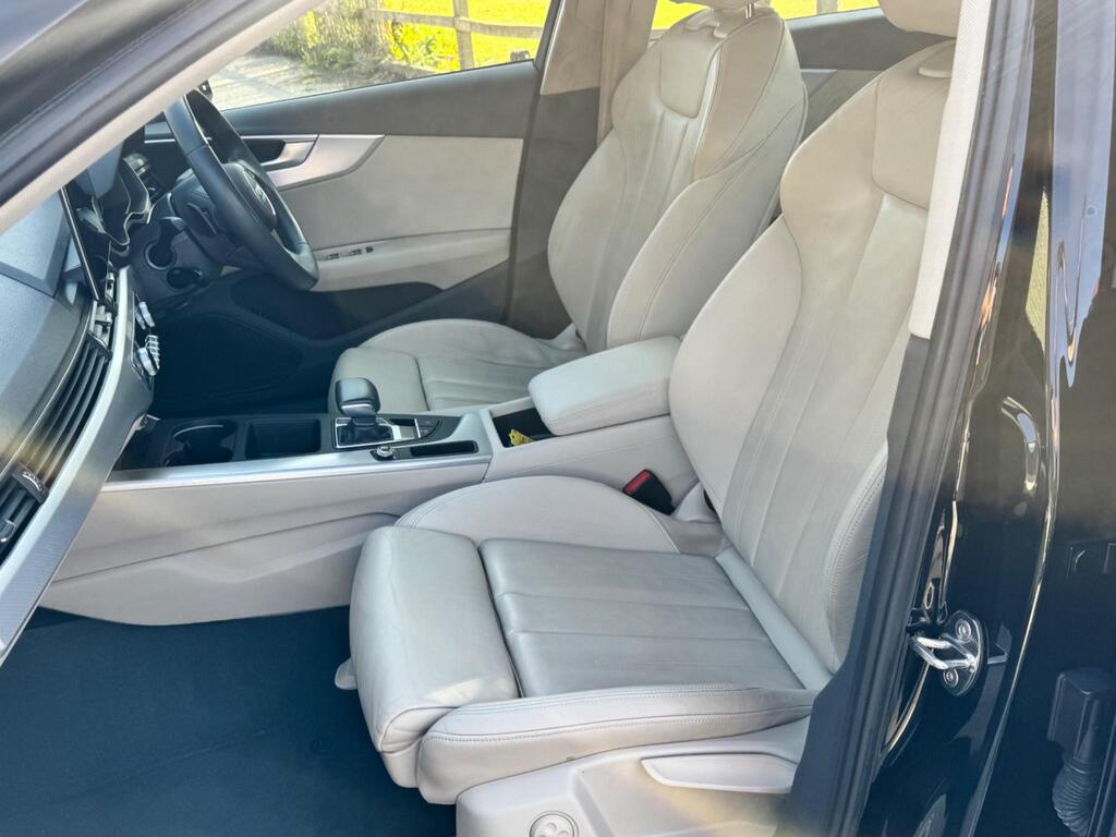 
								2020 Audi A4 Avant 2.0 TDI 35 Sport S Tronic full									