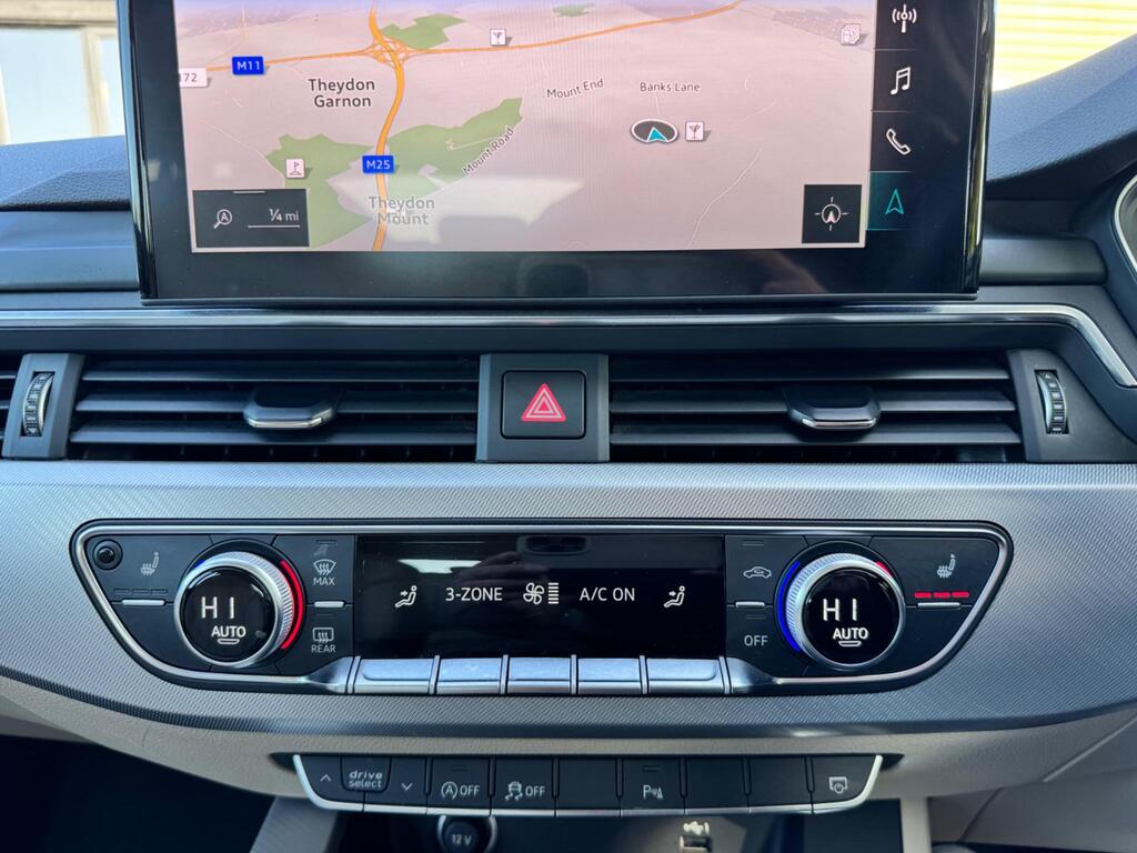 
								2020 Audi A4 Avant 2.0 TDI 35 Sport S Tronic full									