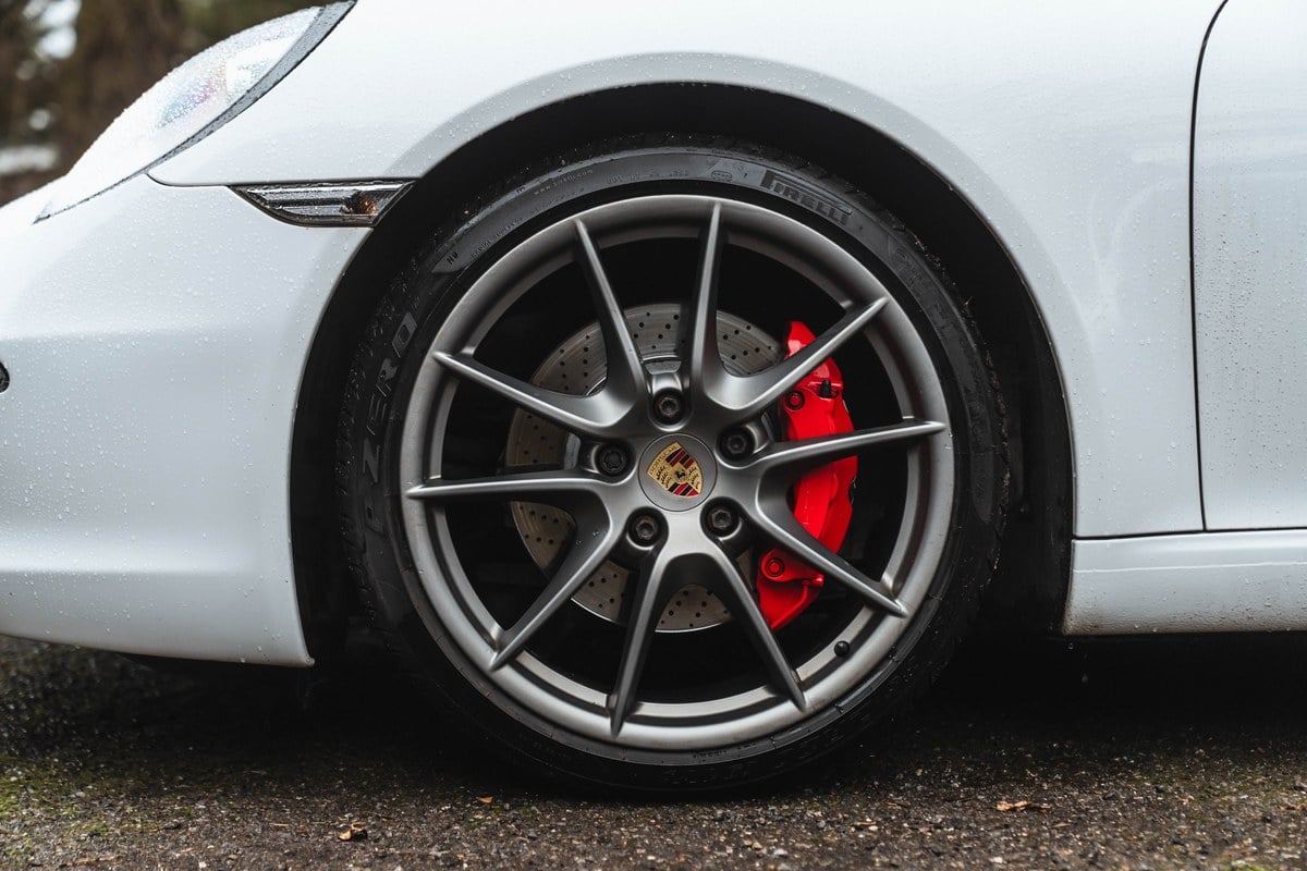 
								2012 Porsche 911.1 Carrera S 991 full									