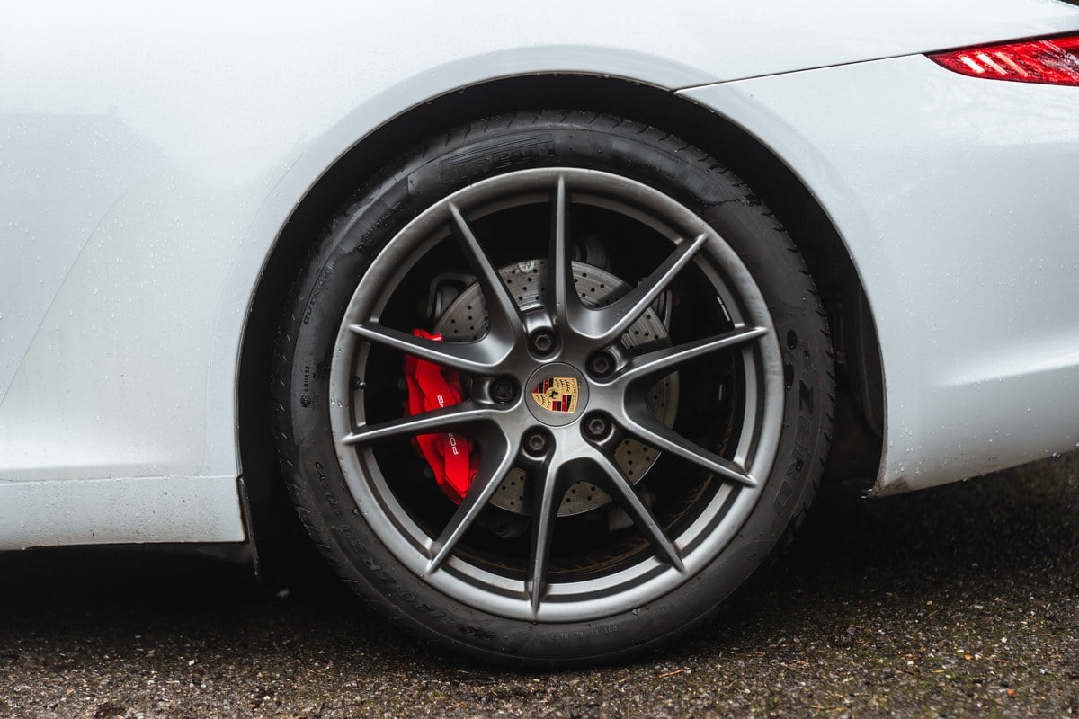 
								2012 Porsche 911.1 Carrera S 991 full									