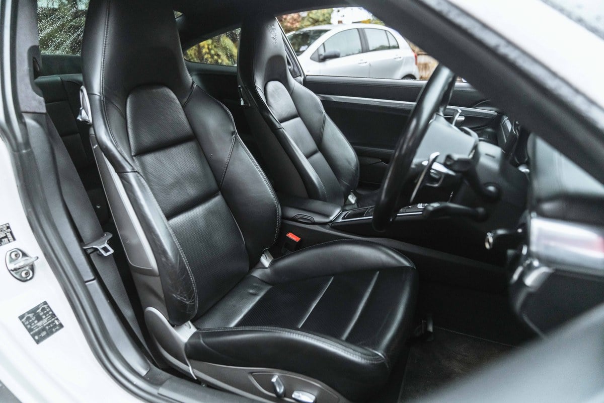 
								2012 Porsche 911.1 Carrera S 991 full									